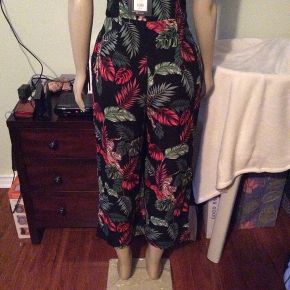 Floral Jumpsuit - Picture 2 of 3